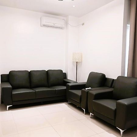 J&V Hotel And Resort Apaleng Luaran gambar